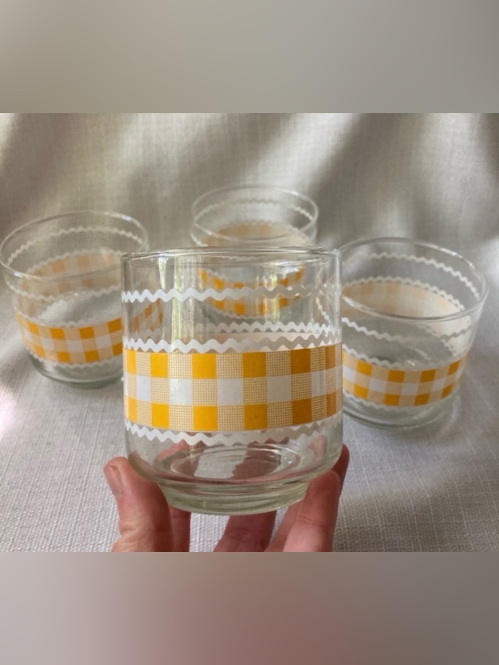 Set of 4 Circa 1970's Vintage Libbey Yellow Gingham Rick Rack 8oz. Glasses!